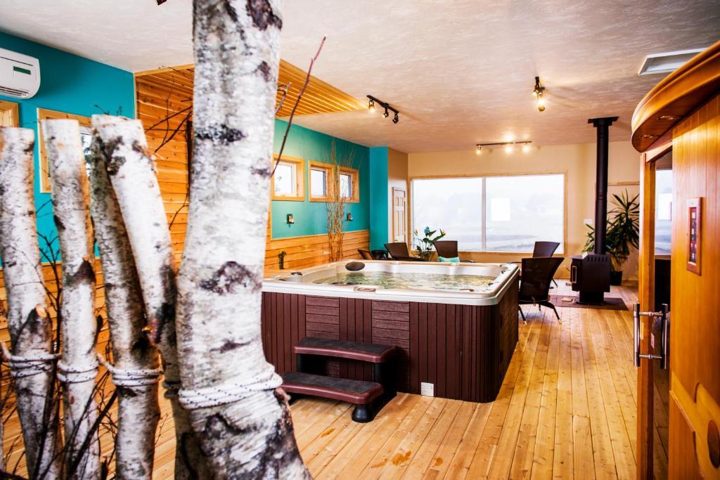 Village Scandinave Lodge & Spa Shediac Eksteriør billede
